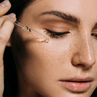 NAM Witaminowa baza pod makijaż Oily Primer Vitamin Booster
