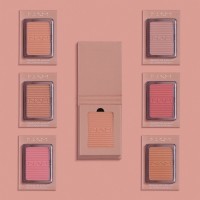 R&oacute;ż do policzk&oacute;w Touch of Color Blusher