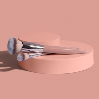 NAM Miękki i wielozadaniowy pędzel do makijażu Large Kabuki Brush