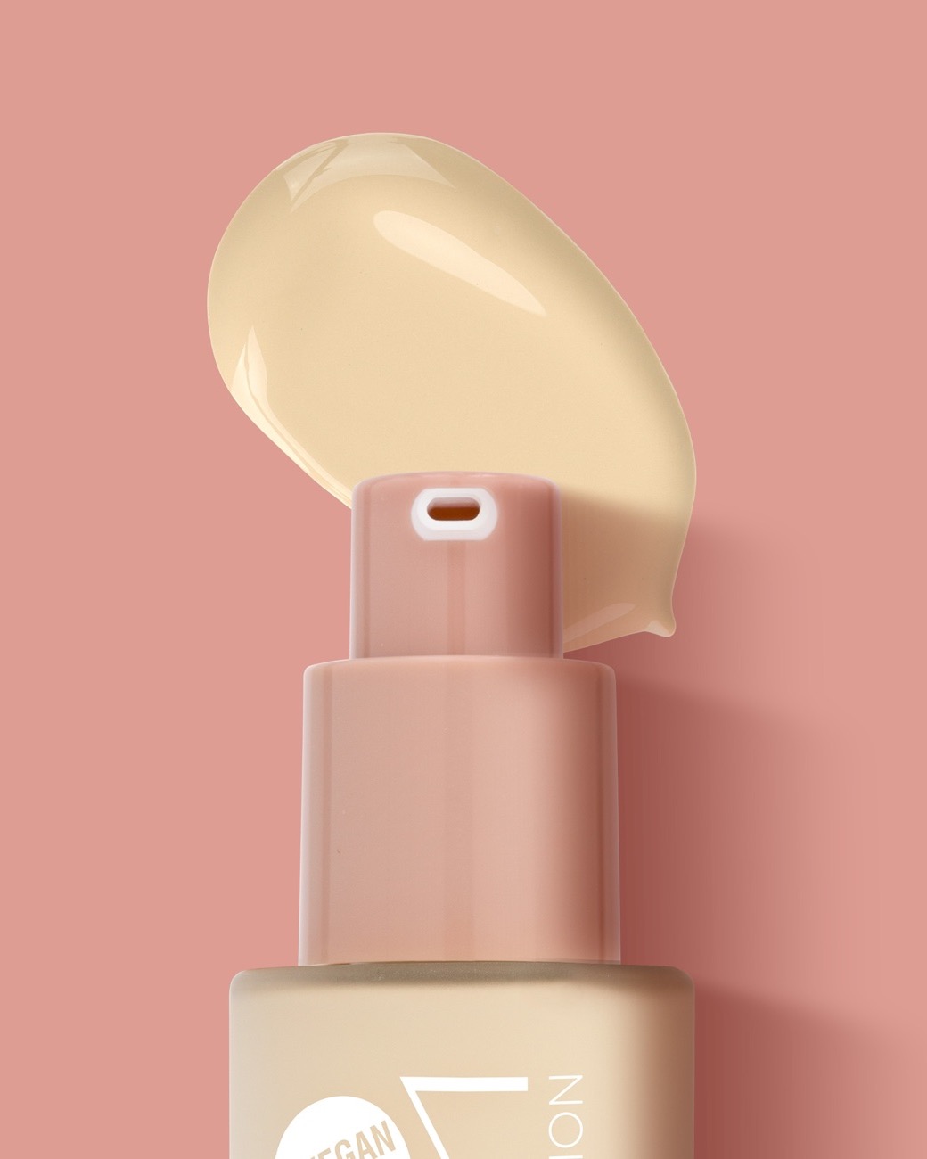 Smart Flawless Foundation &mdash; lekka konsystencja